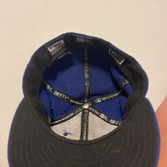 Vintage LA Dodgers Cap - Blue with White LA Embroidery - Picture 5 of 5